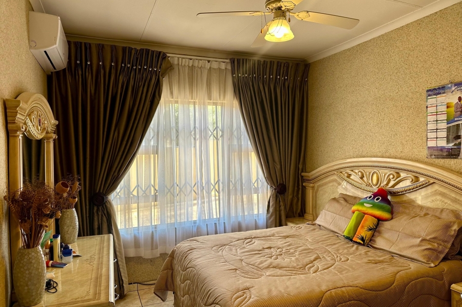 3 Bedroom Property for Sale in Amajuba Park KwaZulu-Natal
