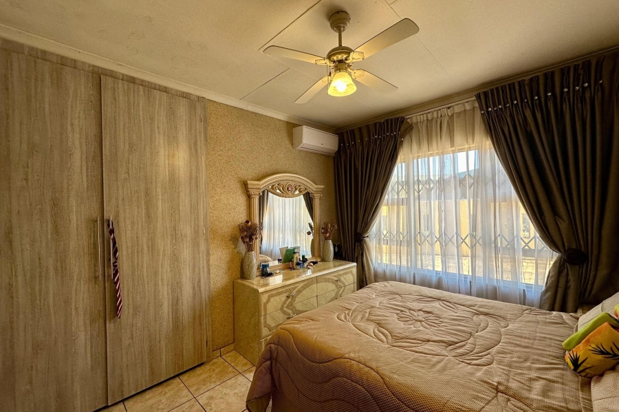 3 Bedroom Property for Sale in Amajuba Park KwaZulu-Natal