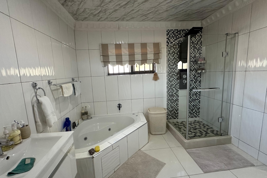 3 Bedroom Property for Sale in Amajuba Park KwaZulu-Natal