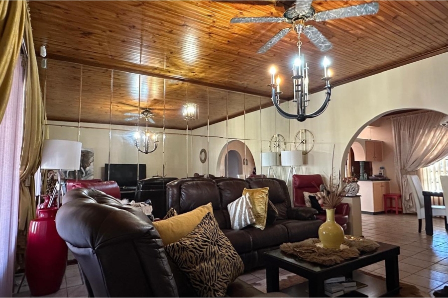 3 Bedroom Property for Sale in Aviary Hill KwaZulu-Natal