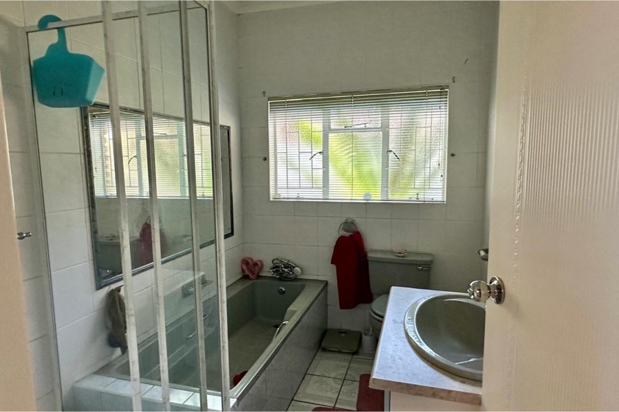 3 Bedroom Property for Sale in Aviary Hill KwaZulu-Natal