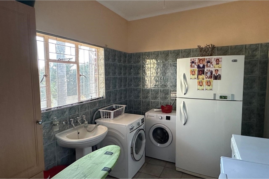 3 Bedroom Property for Sale in Aviary Hill KwaZulu-Natal
