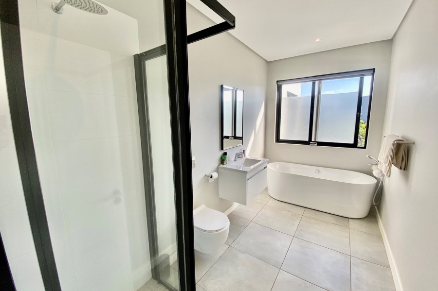 To Let 4 Bedroom Property for Rent in Zululami Coastal Estate KwaZulu-Natal