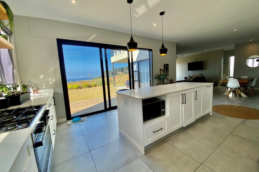 To Let 4 Bedroom Property for Rent in Zululami Coastal Estate KwaZulu-Natal