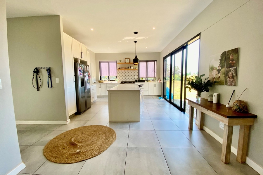 To Let 4 Bedroom Property for Rent in Zululami Coastal Estate KwaZulu-Natal