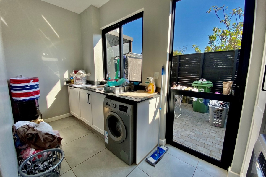 To Let 4 Bedroom Property for Rent in Zululami Coastal Estate KwaZulu-Natal