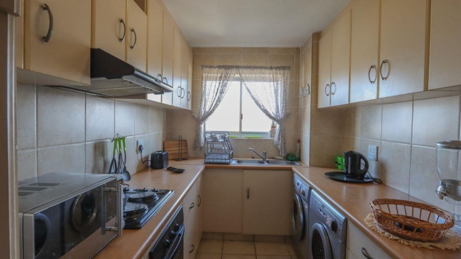 2 Bedroom Property for Sale in Amanzimtoti KwaZulu-Natal