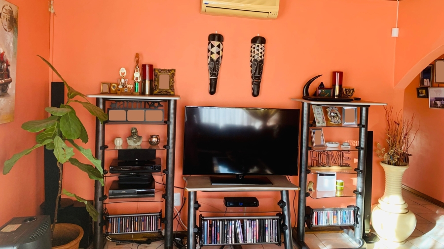 3 Bedroom Property for Sale in Acaciaville KwaZulu-Natal