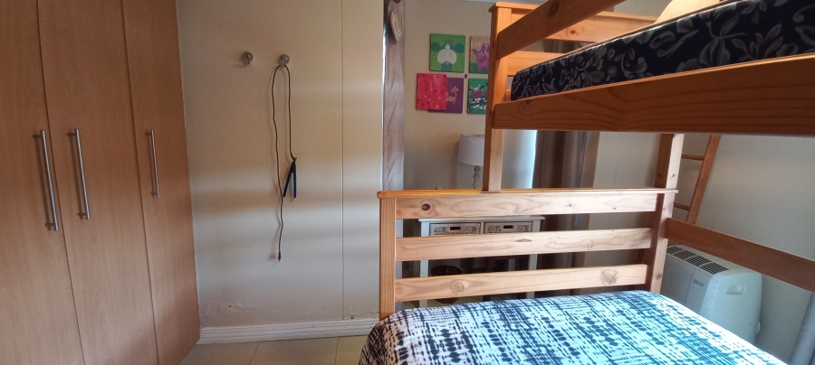 4 Bedroom Property for Sale in Manaba Beach KwaZulu-Natal
