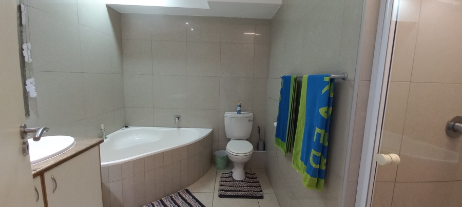 4 Bedroom Property for Sale in Manaba Beach KwaZulu-Natal