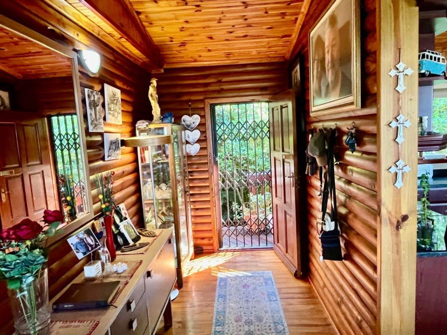3 Bedroom Property for Sale in Southport KwaZulu-Natal