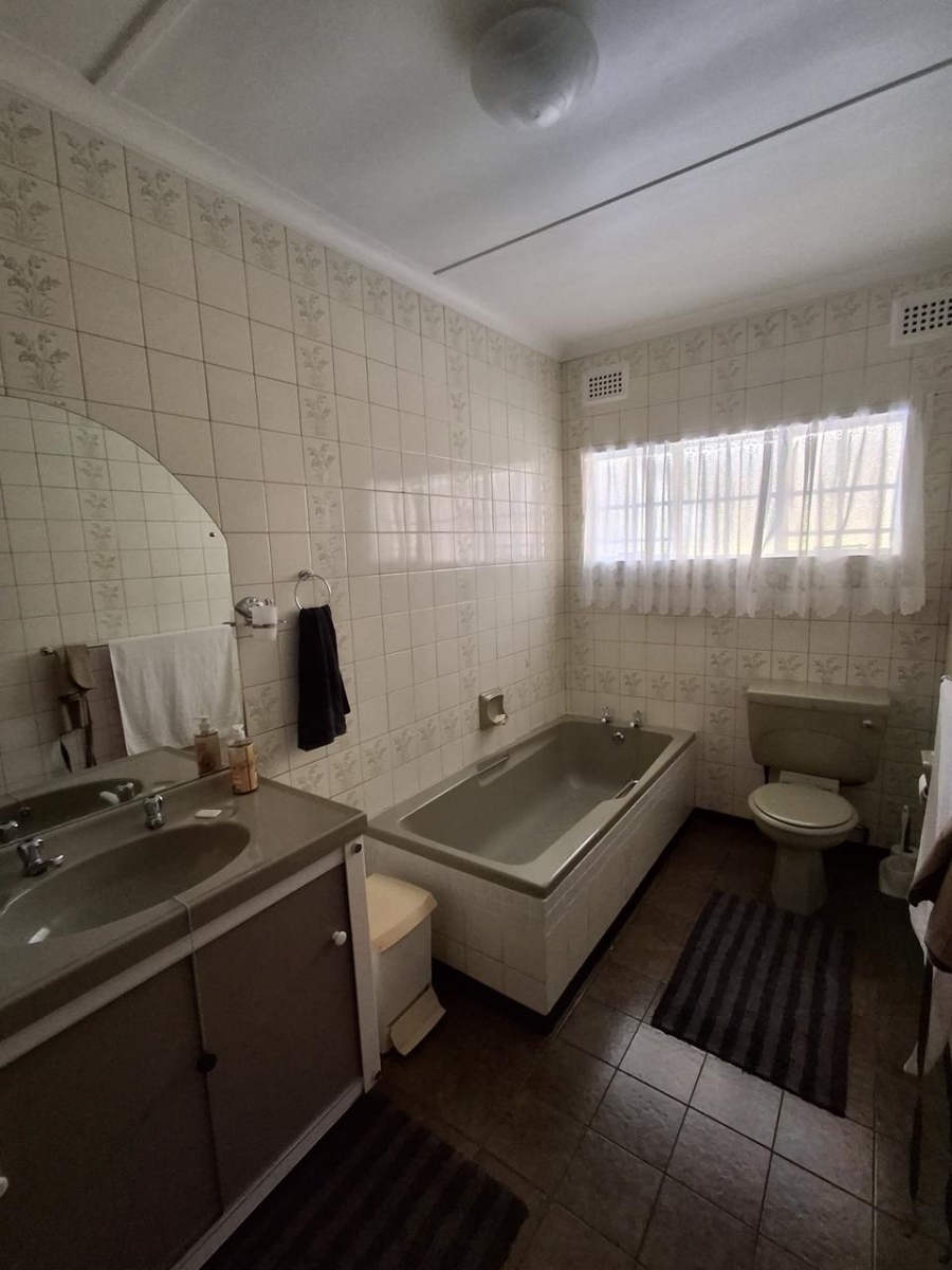 3 Bedroom Property for Sale in Bellevue KwaZulu-Natal