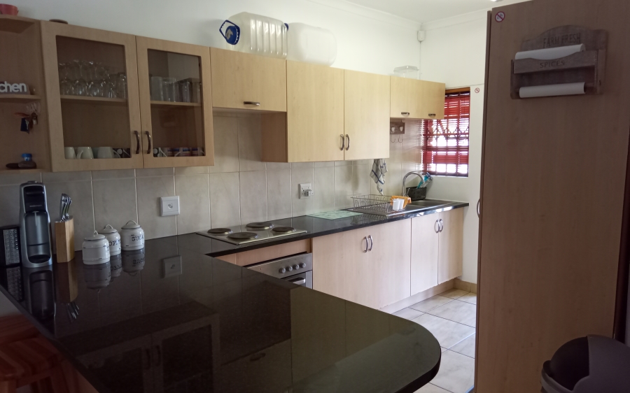 5 Bedroom Property for Sale in Leisure Bay KwaZulu-Natal