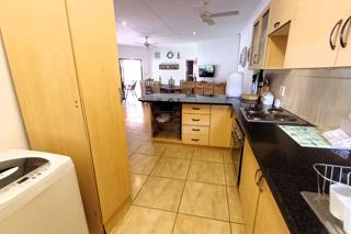 5 Bedroom Property for Sale in Leisure Bay KwaZulu-Natal