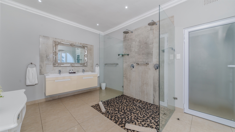 9 Bedroom Property for Sale in Ballito Central KwaZulu-Natal