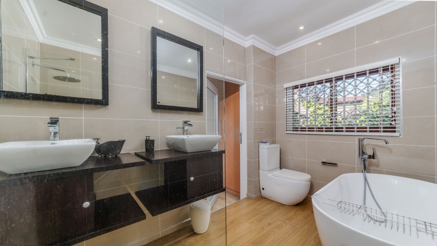 9 Bedroom Property for Sale in Ballito Central KwaZulu-Natal