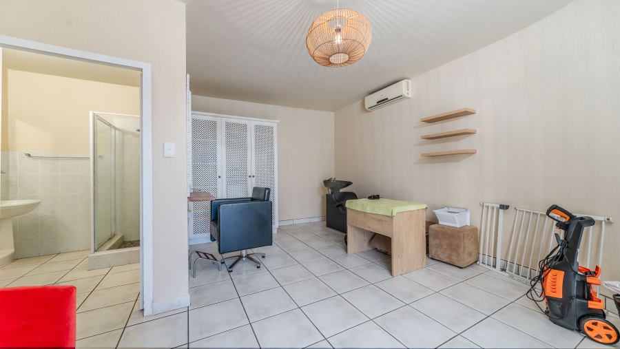 9 Bedroom Property for Sale in Ballito Central KwaZulu-Natal