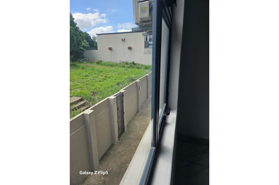 To Let commercial Property for Rent in Lenham KwaZulu-Natal