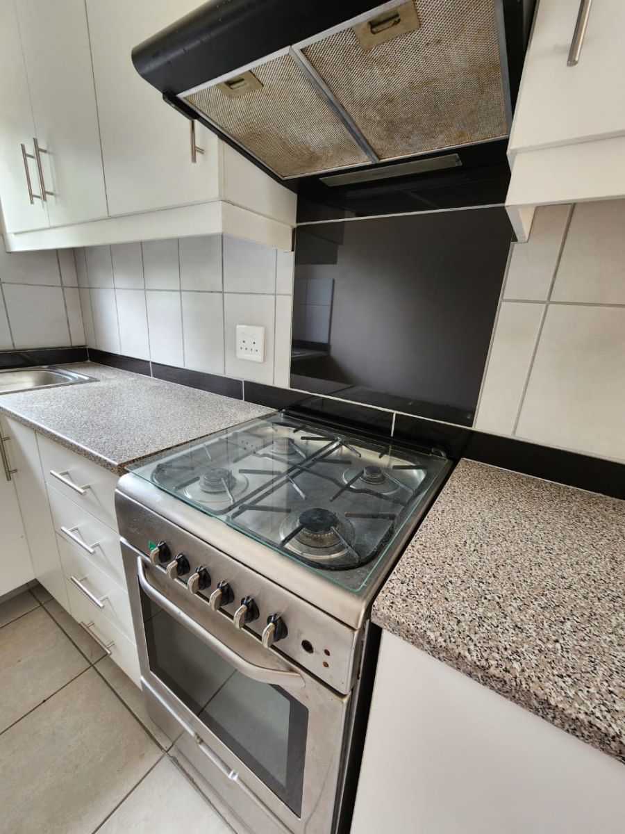 To Let 1 Bedroom Property for Rent in Waterfall KwaZulu-Natal