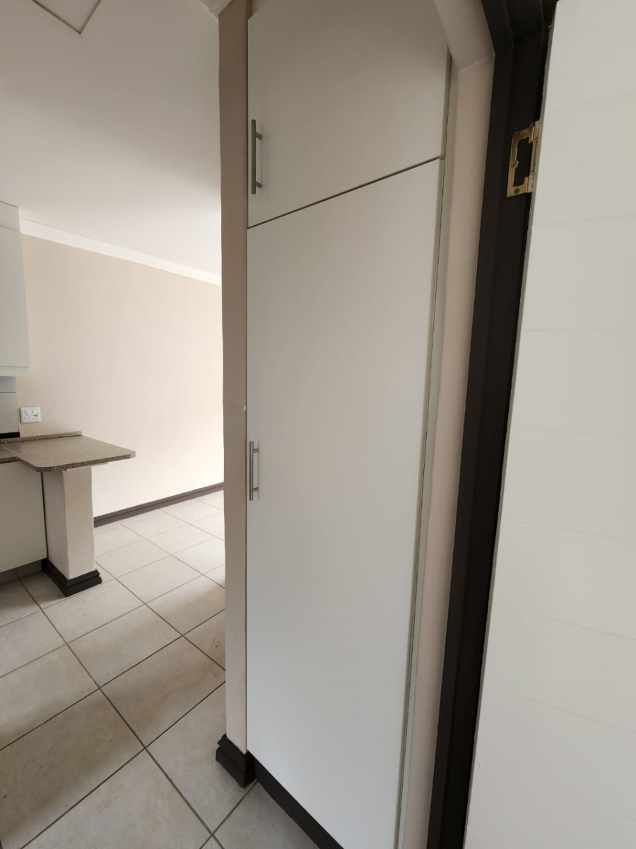 To Let 1 Bedroom Property for Rent in Waterfall KwaZulu-Natal