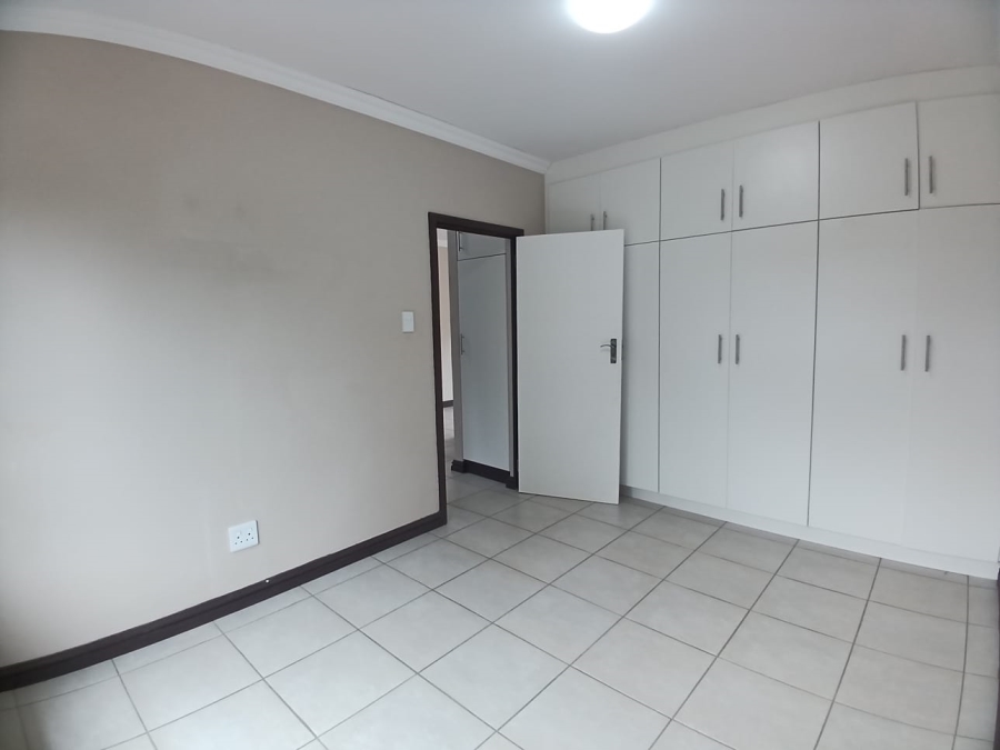 To Let 1 Bedroom Property for Rent in Waterfall KwaZulu-Natal