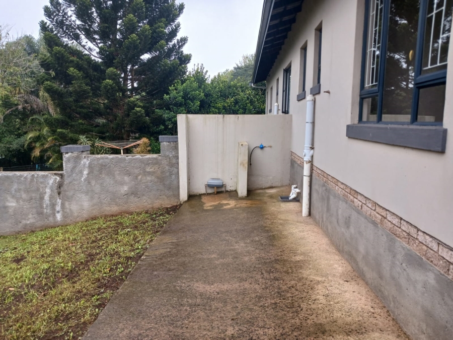 To Let 1 Bedroom Property for Rent in Waterfall KwaZulu-Natal