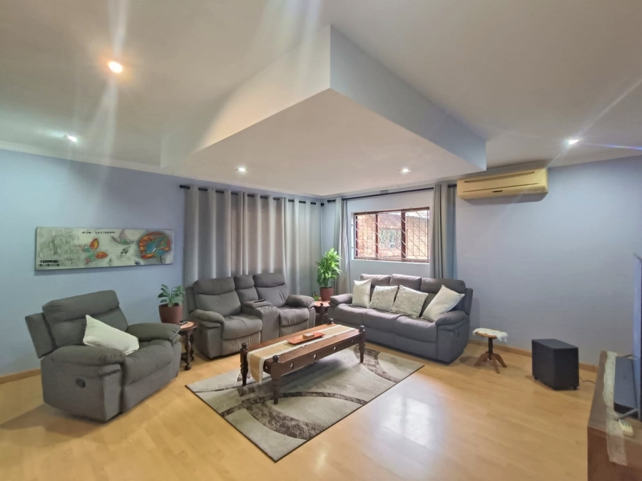 3 Bedroom Property for Sale in Meer En See KwaZulu-Natal