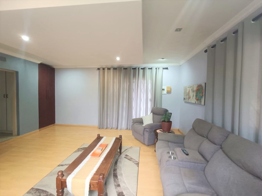 3 Bedroom Property for Sale in Meer En See KwaZulu-Natal