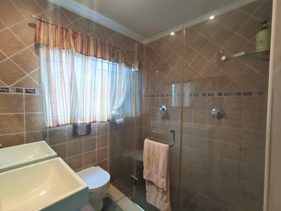 3 Bedroom Property for Sale in Meer En See KwaZulu-Natal
