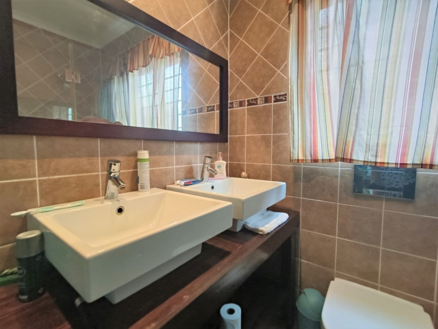 3 Bedroom Property for Sale in Meer En See KwaZulu-Natal