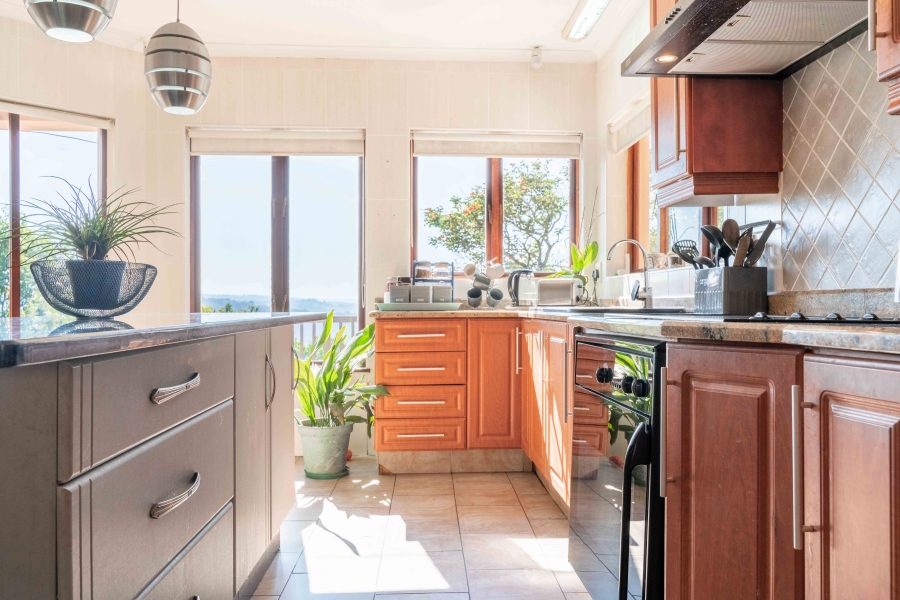 3 Bedroom Property for Sale in Kloof KwaZulu-Natal