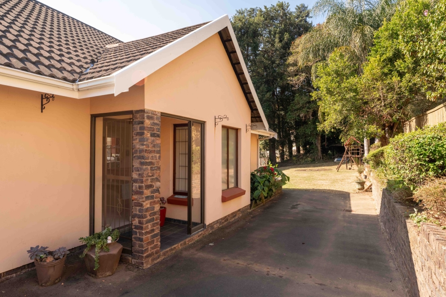 3 Bedroom Property for Sale in Kloof KwaZulu-Natal