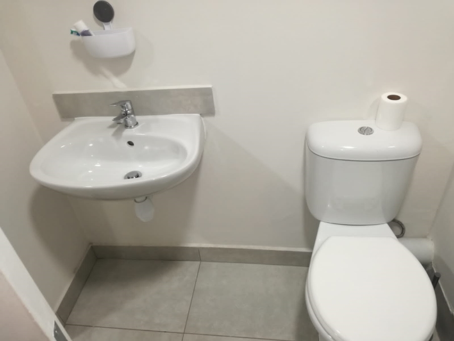 To Let 1 Bedroom Property for Rent in Hayfields KwaZulu-Natal