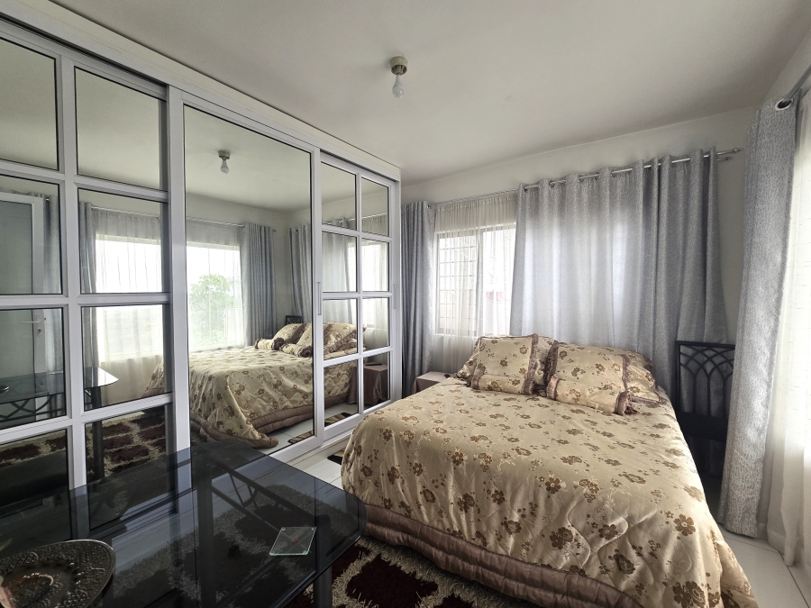 6 Bedroom Property for Sale in Reservoir Hills KwaZulu-Natal