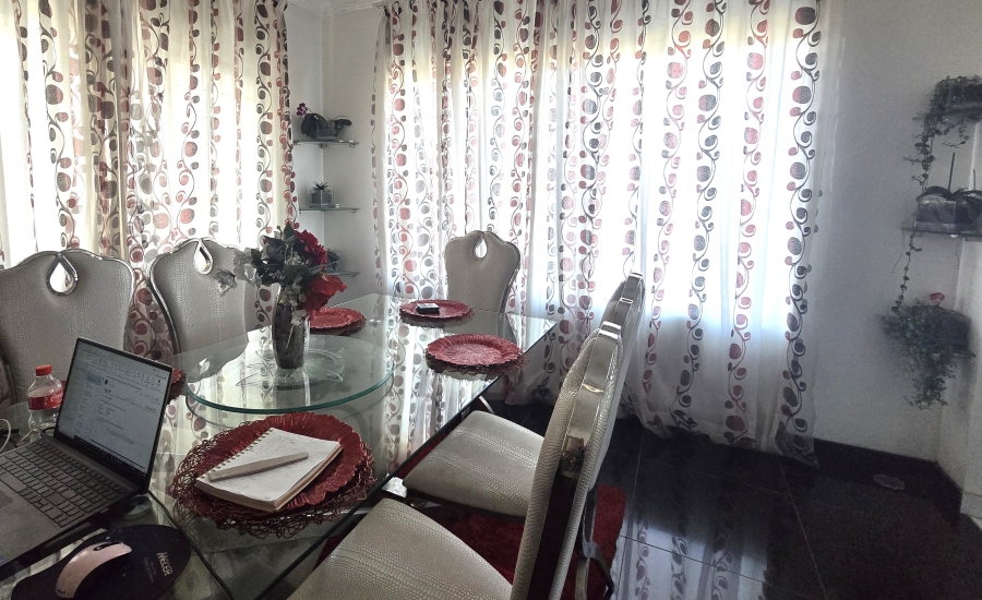 6 Bedroom Property for Sale in Reservoir Hills KwaZulu-Natal