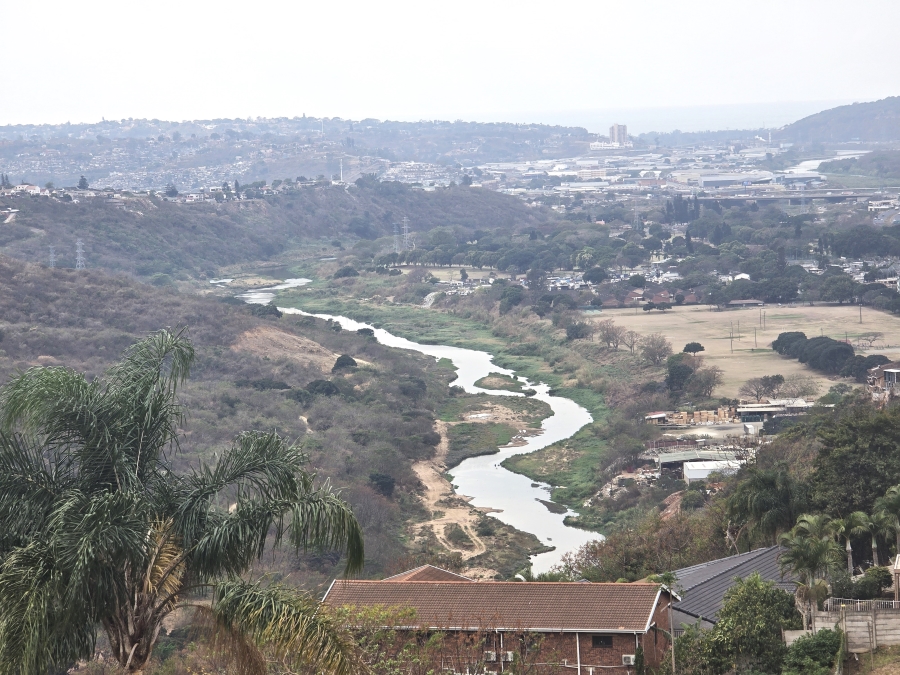 6 Bedroom Property for Sale in Reservoir Hills KwaZulu-Natal