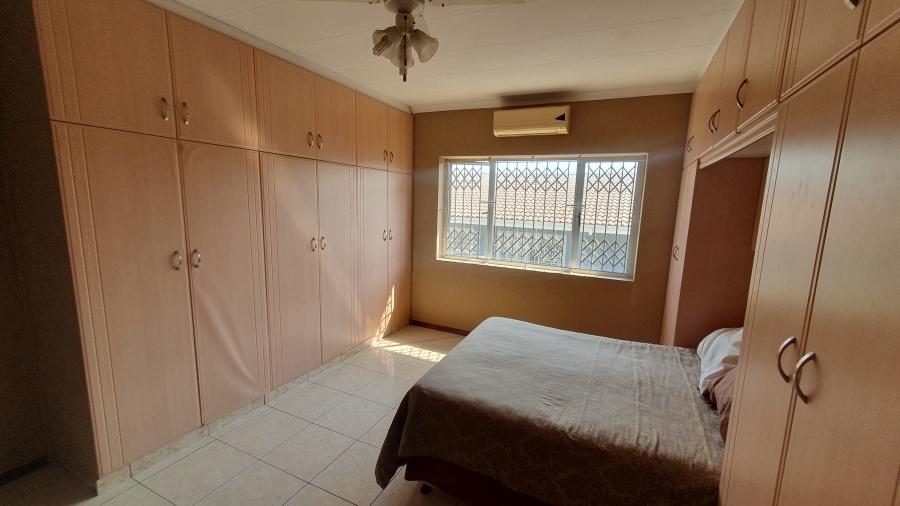 2 Bedroom Property for Sale in Bluff KwaZulu-Natal