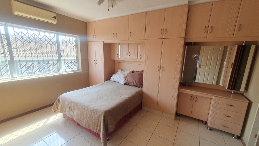 2 Bedroom Property for Sale in Bluff KwaZulu-Natal