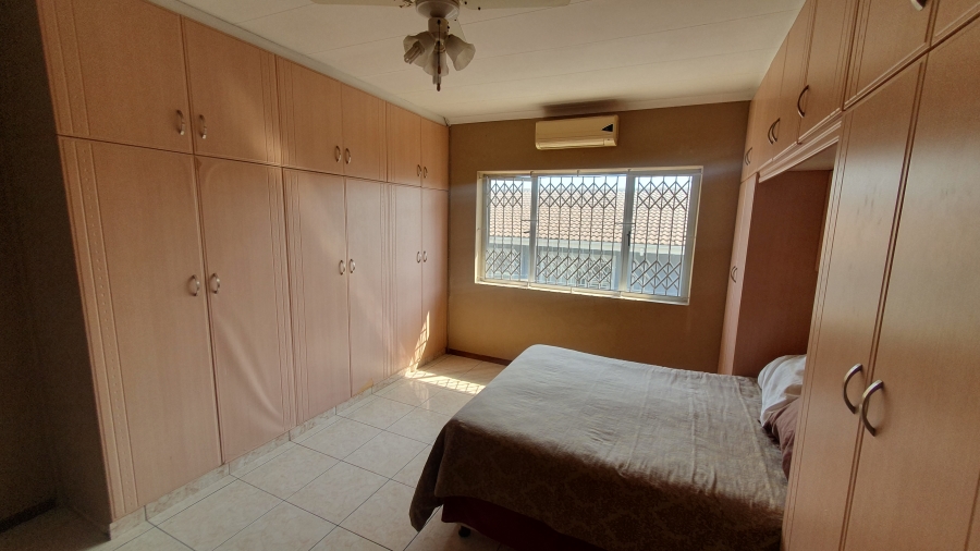 2 Bedroom Property for Sale in Bluff KwaZulu-Natal