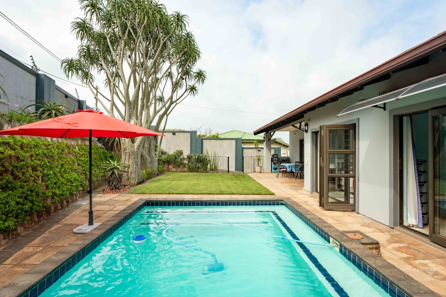 5 Bedroom Property for Sale in Warner Beach KwaZulu-Natal