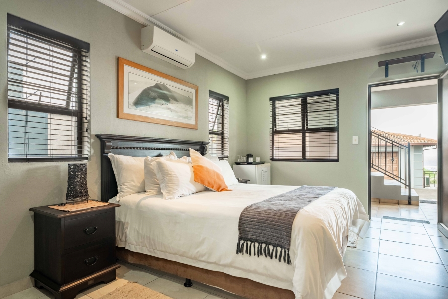 5 Bedroom Property for Sale in Warner Beach KwaZulu-Natal