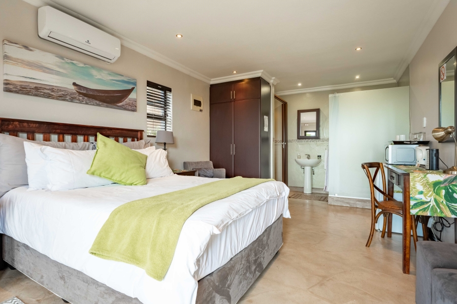 5 Bedroom Property for Sale in Warner Beach KwaZulu-Natal