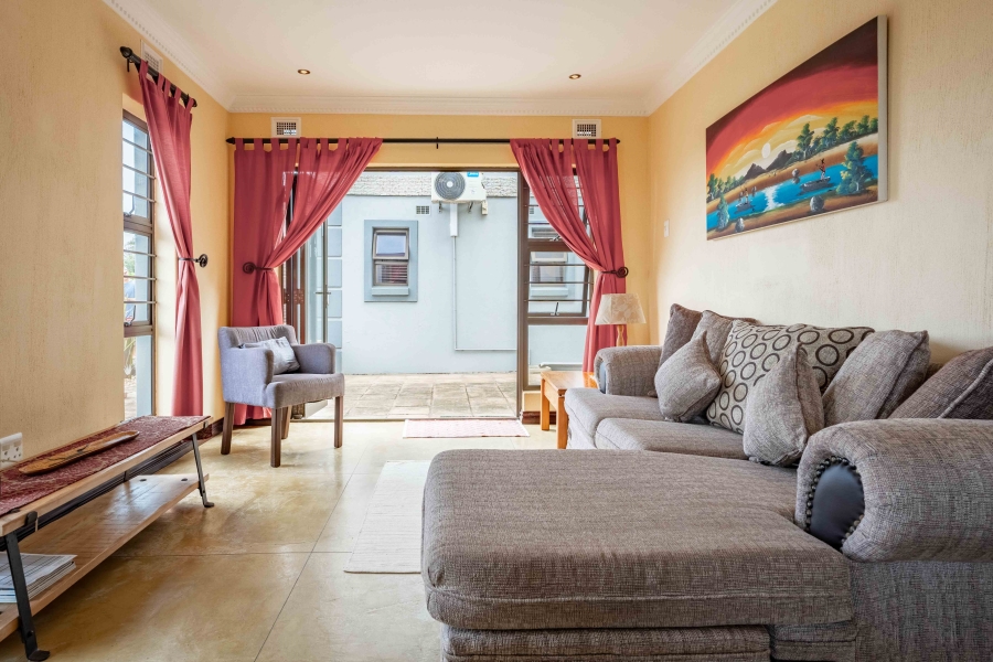 5 Bedroom Property for Sale in Warner Beach KwaZulu-Natal