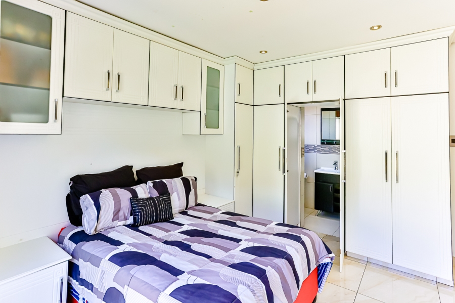 4 Bedroom Property for Sale in Seaward Estate KwaZulu-Natal
