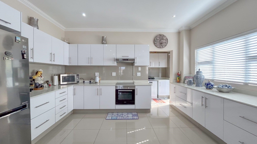 3 Bedroom Property for Sale in Palm Lakes Estate KwaZulu-Natal