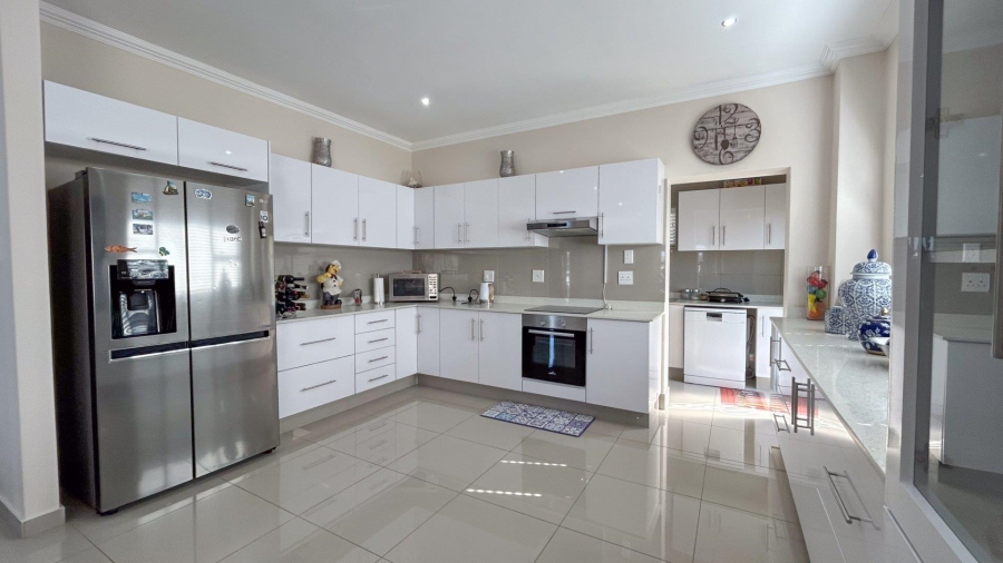3 Bedroom Property for Sale in Palm Lakes Estate KwaZulu-Natal