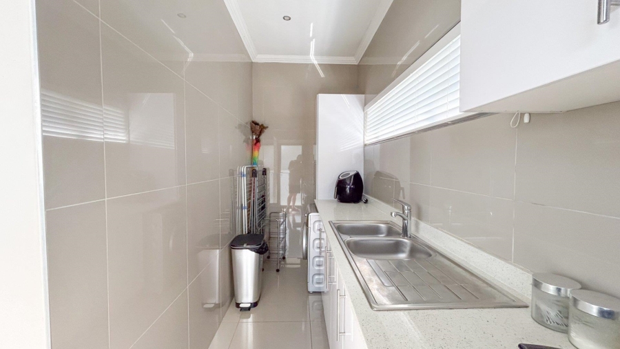 3 Bedroom Property for Sale in Palm Lakes Estate KwaZulu-Natal