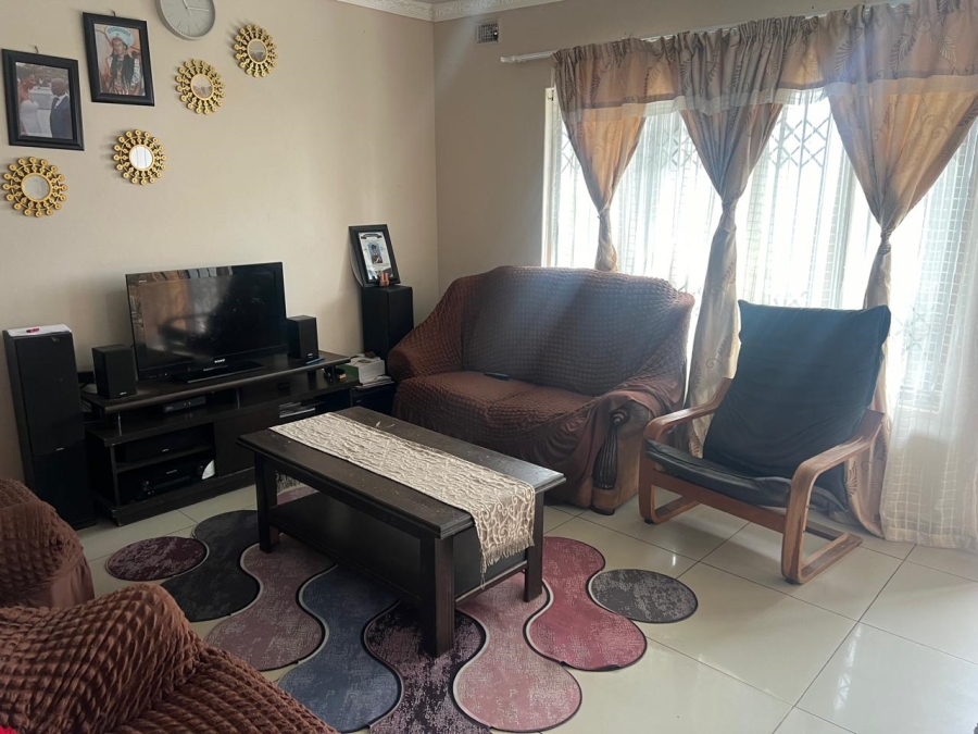 3 Bedroom Property for Sale in Motalabad KwaZulu-Natal