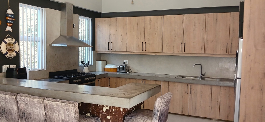 7 Bedroom Property for Sale in Prince