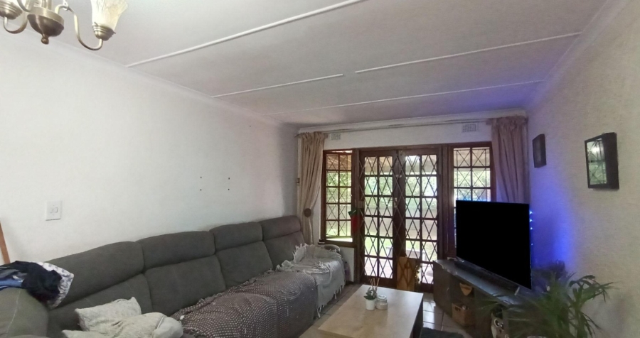 2 Bedroom Property for Sale in Amanzimtoti KwaZulu-Natal